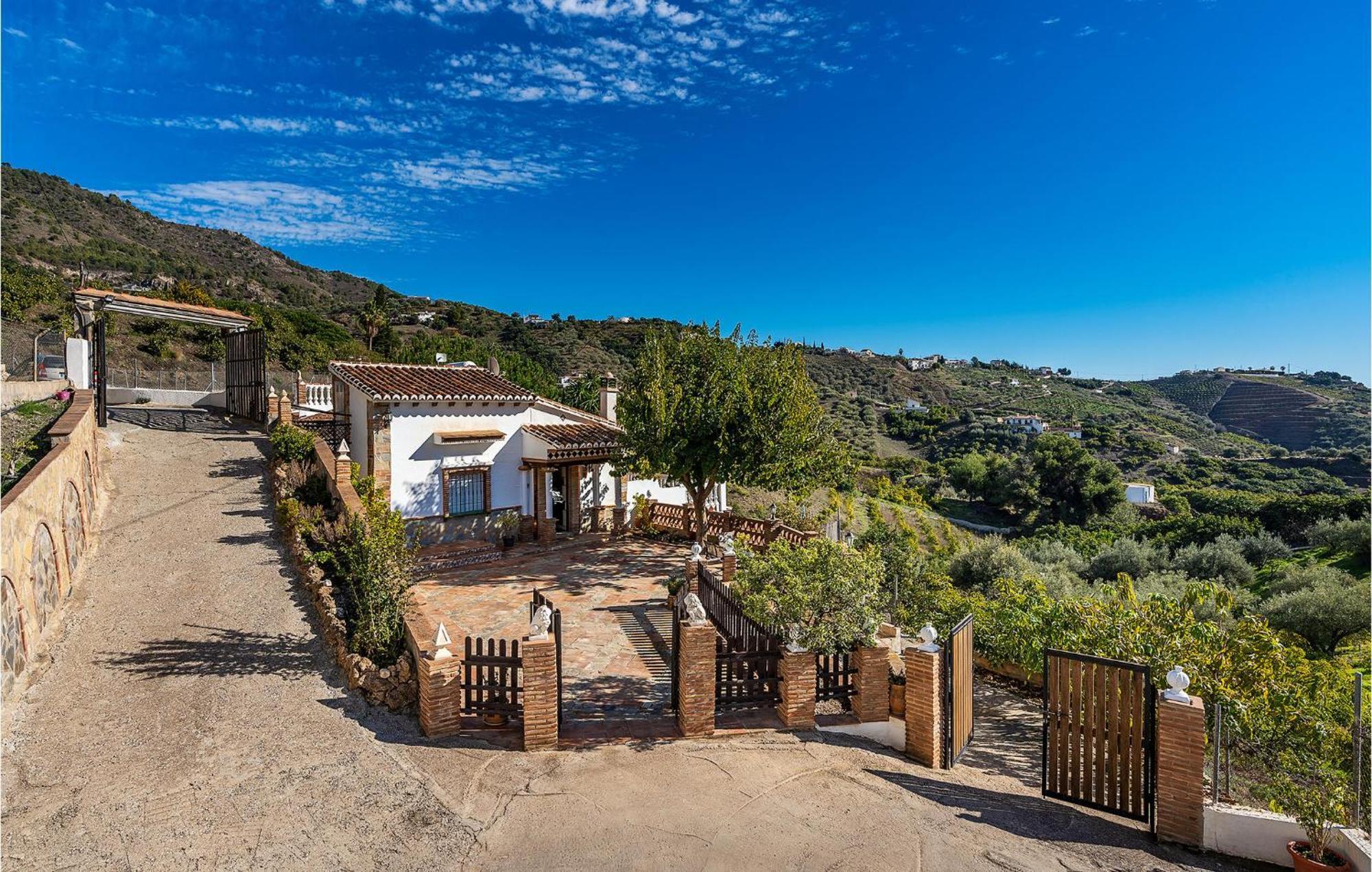 Amazing Home In Frigiliana With Kitchen Eksteriør bilde