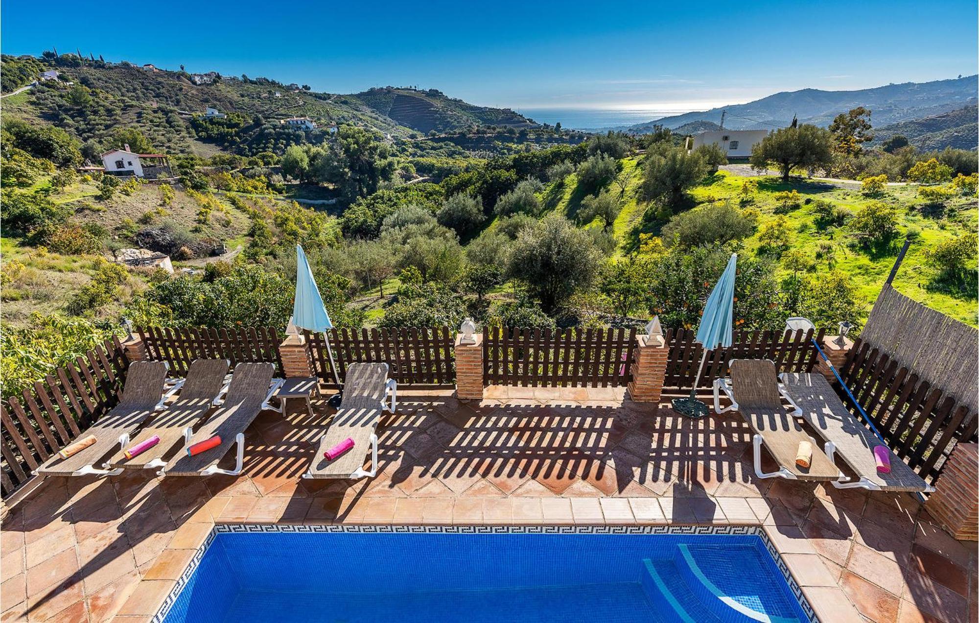 Amazing Home In Frigiliana With Kitchen Eksteriør bilde
